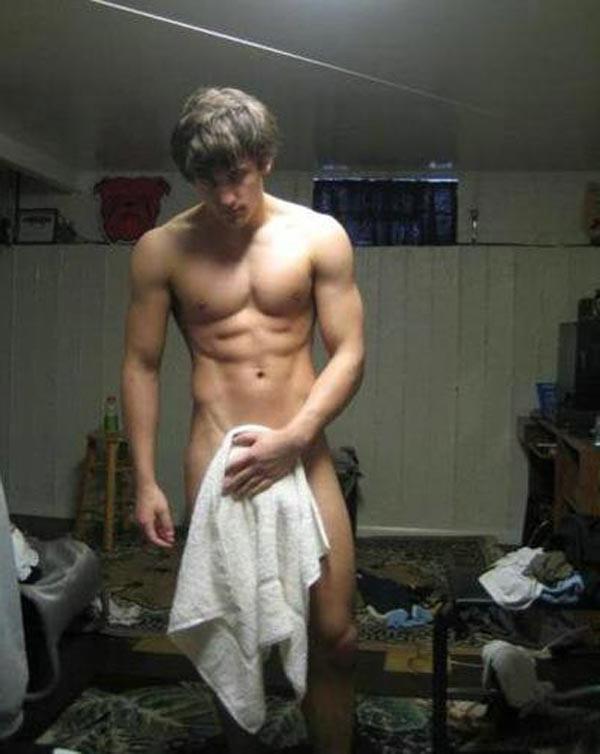 15P Amateur boyfriends showing off their cock