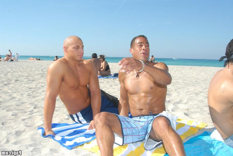 14P Cjheck out this hot beach party with hot gay men stutting their stuff and lookin