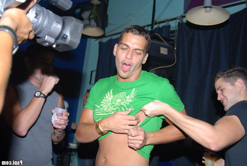 12P Check out this hot gay orgy cum watch leonardo get it all over his ass and face