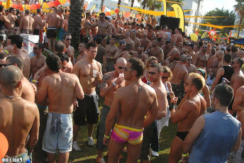 16P This is the best footage ever caught at a gay beach blast