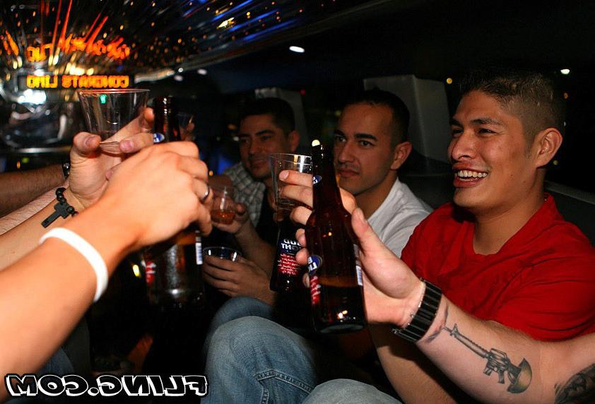 12P Chec out the worlds hottest gay men check it out