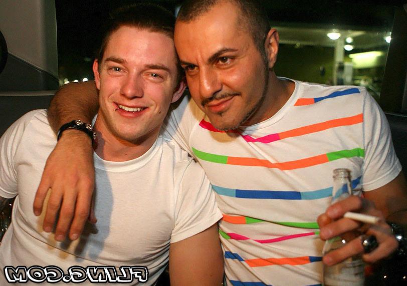 12P Chec out the worlds hottest gay men check it out