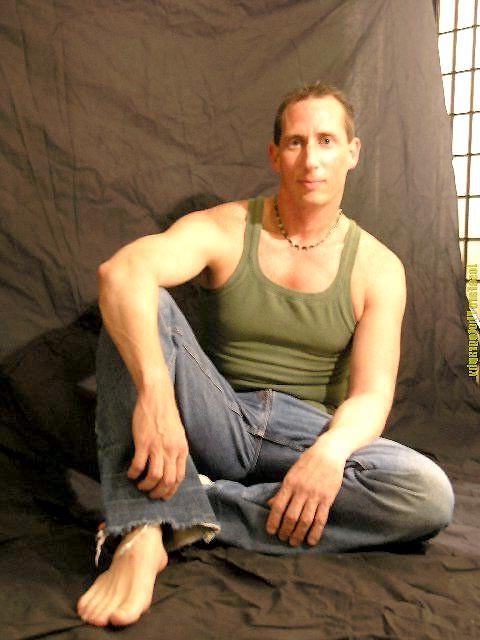 12P Check out these horny hard gay dudes looking to tie the knot