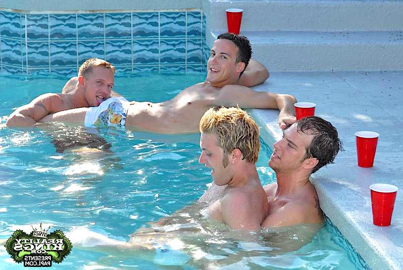15P These crazy papis are goin full throttle in these hot poolparty pics