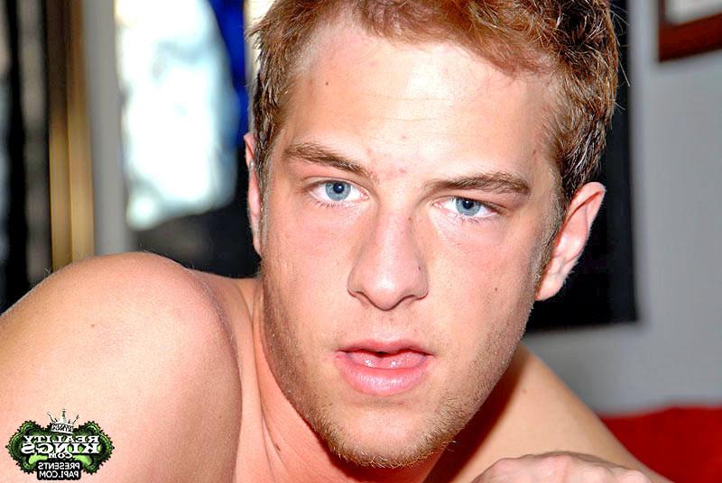 14P These guys know how to get the party started in these super hot papi pics