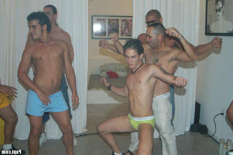 13P Super gay sex orgy house party gets crazy these hot gay studs get sucked and fuc