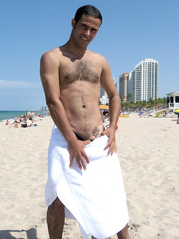 12P Come chat with these hot boys live on cam in the hottest gay adult network