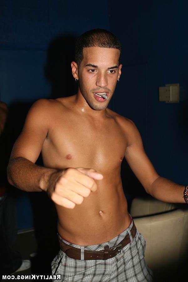 15P Amazing gay papis join the mingling party in these hot sexy boys pics