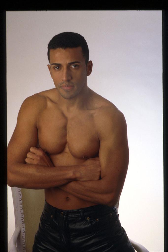 15P A hung Latin stud shows off his fit body and huge tool