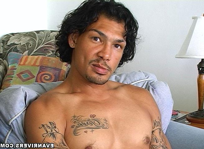 16P Another GAY friend of Evan.