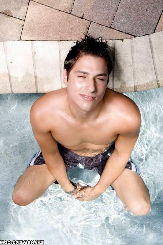 18P Looks like Evan likes the pool thing. Actually, I think he likes it ALOT! This w