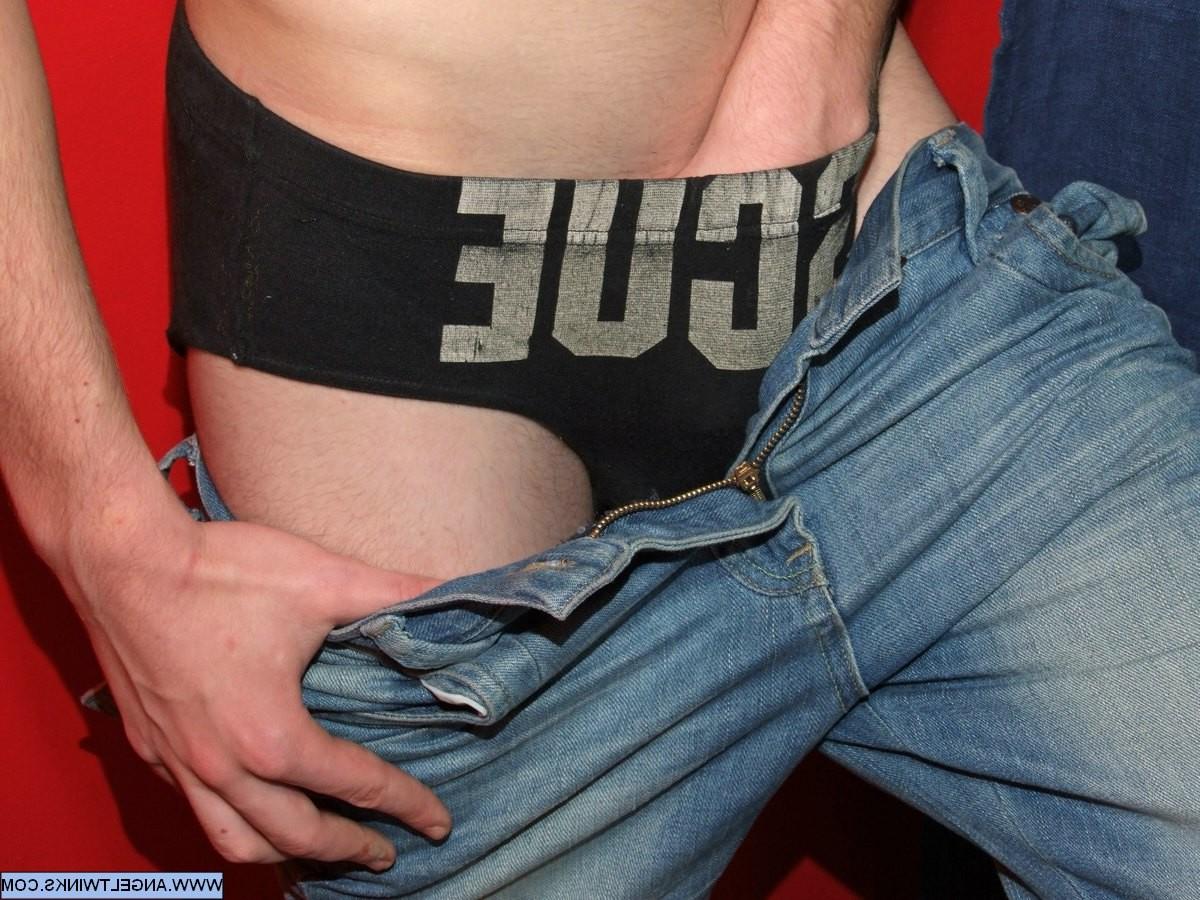 18P Some Russian twink butts need some rimming and ramming badly.