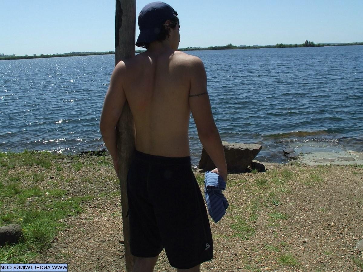 18P Hung Russian boys reveal their treasures and put them to action!