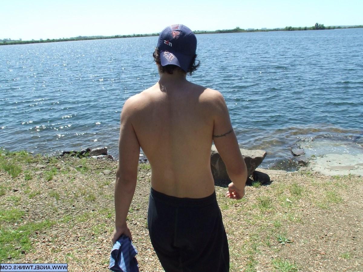 18P Hung Russian boys reveal their treasures and put them to action!