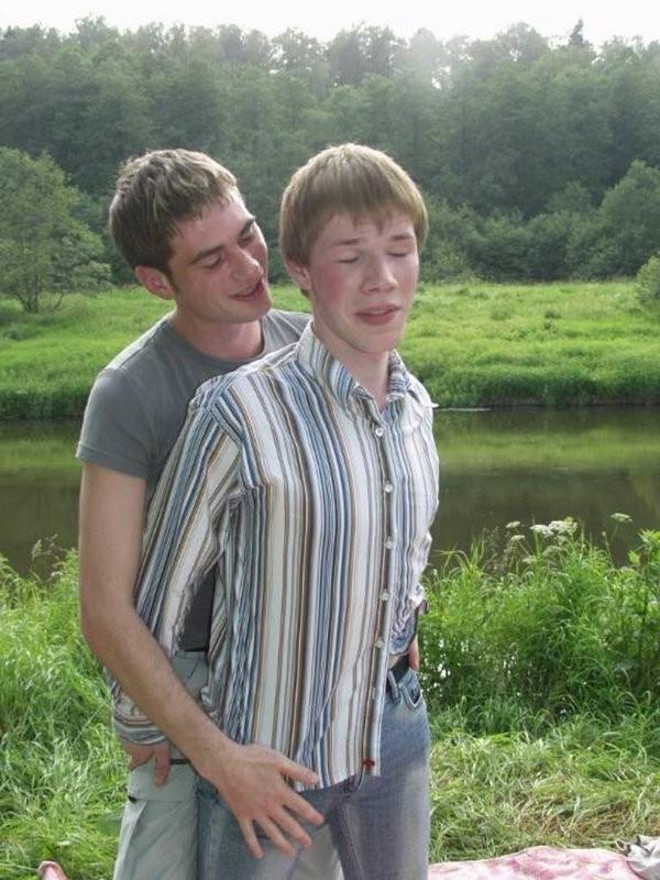 16P Good looking twinks pumping asses with cock