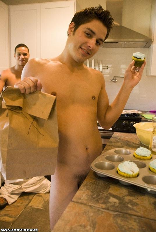 16P Evan’s gets it on the kitchen