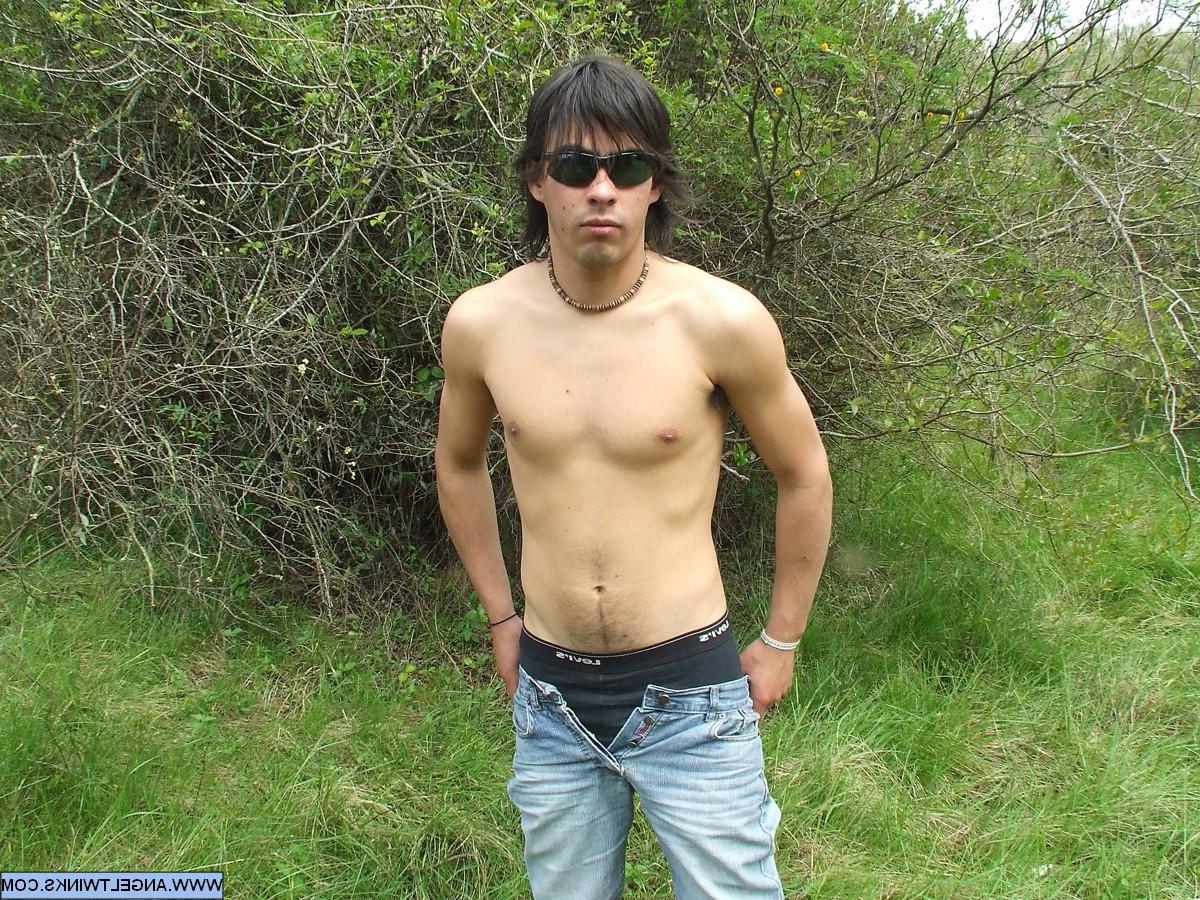20P Welcome to a private party filled with horny Russian boys