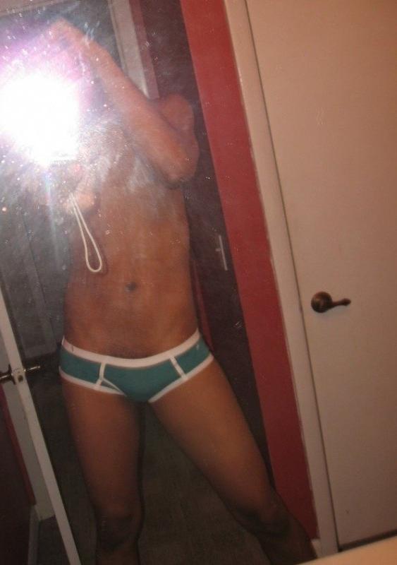 20P Leaked home made amateur gay photos including hard cock