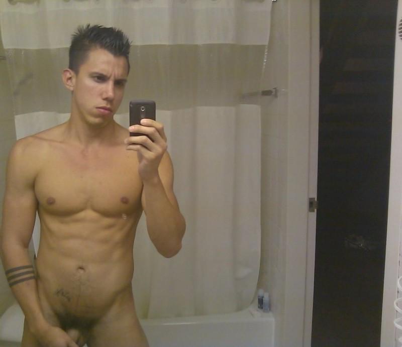 20P Leaked home made amateur gay photos including hard cock