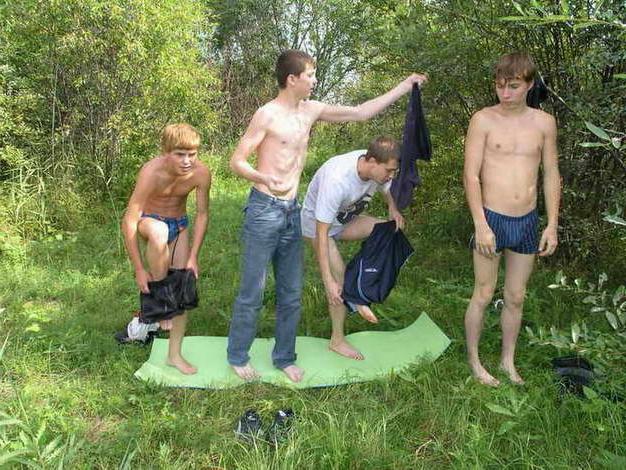 16P Handsome boys discover sweet carnal delights!