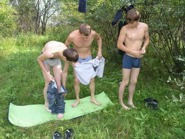 16P Handsome boys discover sweet carnal delights!