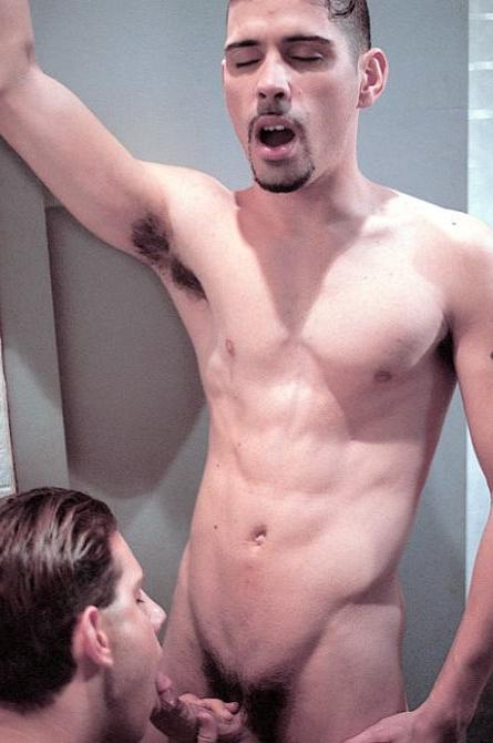 20P Fresh muscle dudes sucking and fucking and cumming in toilet