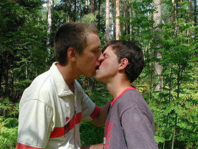 16P Nude boys eager to please each other in the sun!