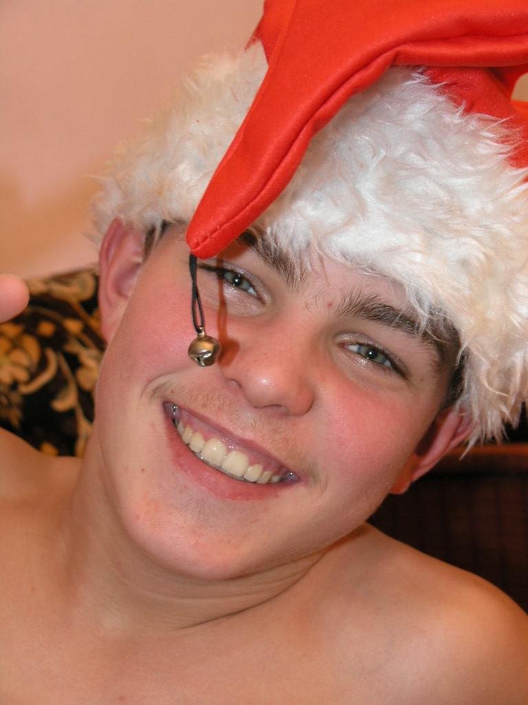 16P Boy learn the arts of gay seductions!