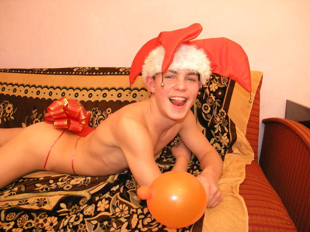 16P Boy learn the arts of gay seductions!