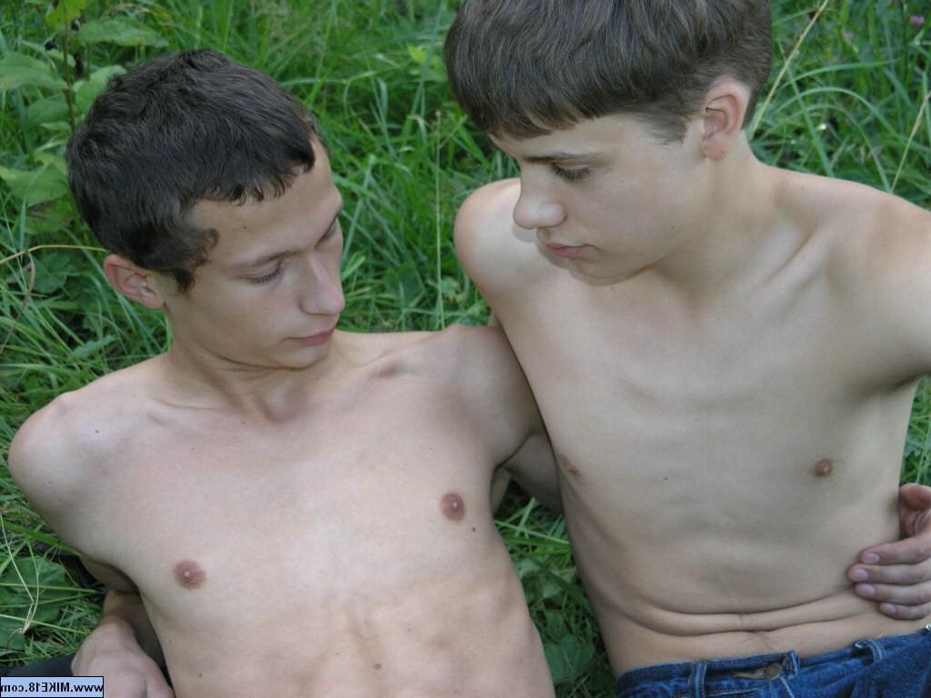 16P Sweet boys in naughty action!