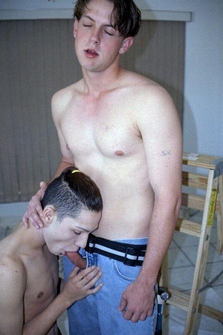 20P Two twink workers mutual sucking and fucking gusto during break