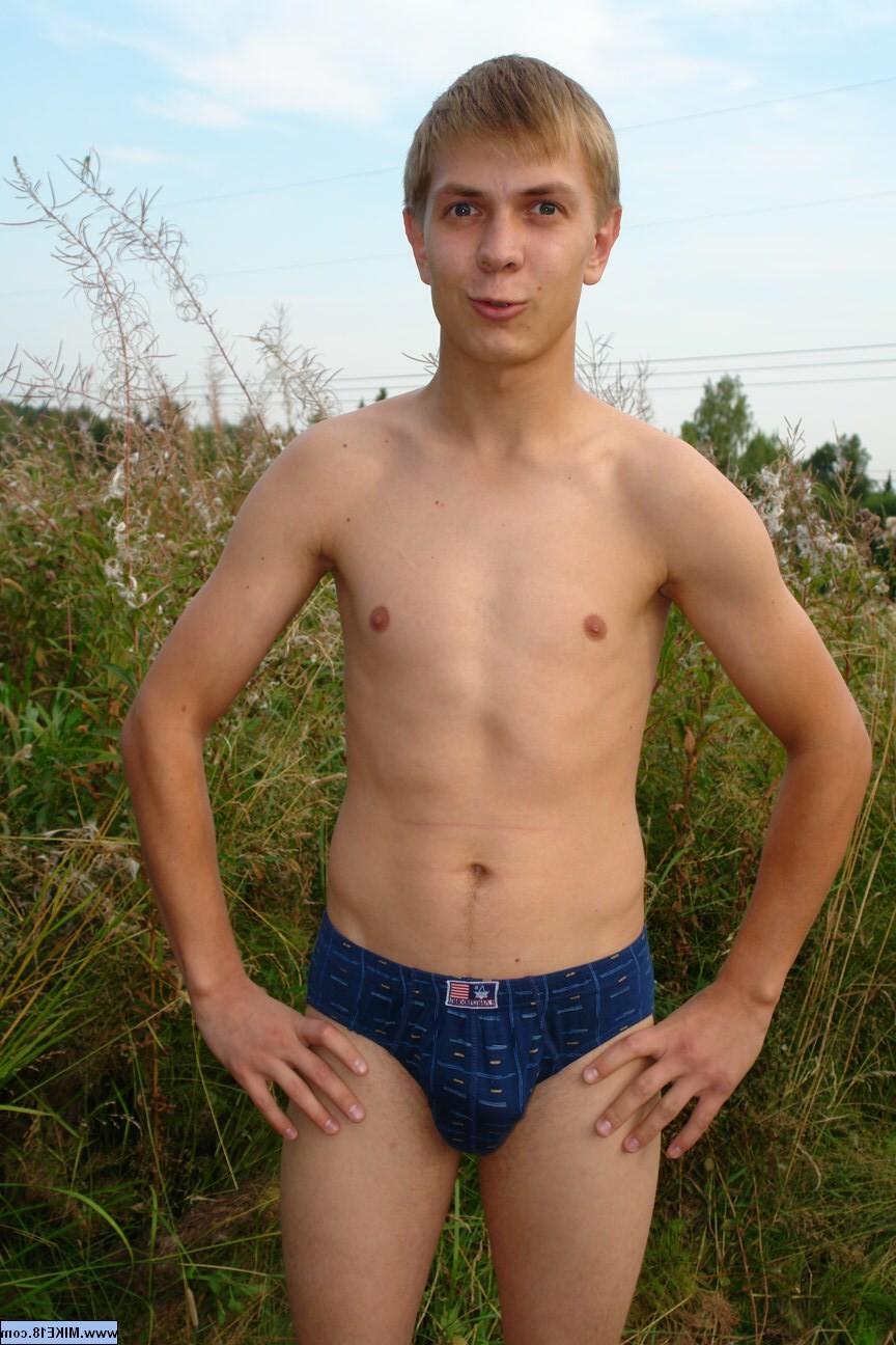 16P Mike is a young hot boy who loves exploring himself
