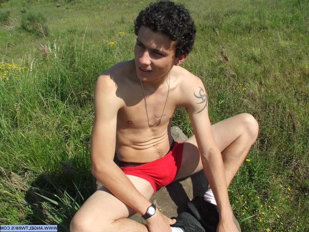 20P Join now for the coolest Russian 18-20 year old boys