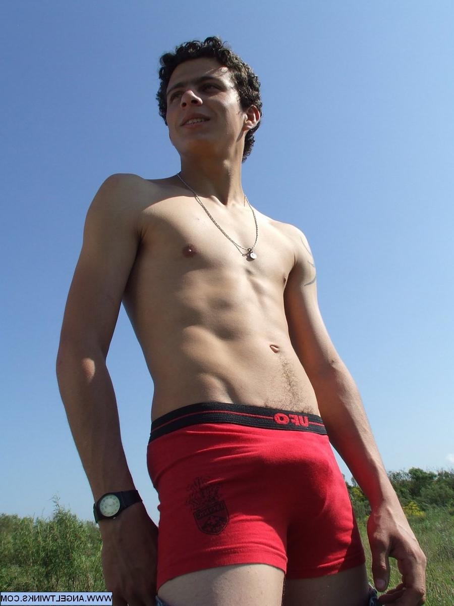 20P Join now for the coolest Russian 18-20 year old boys