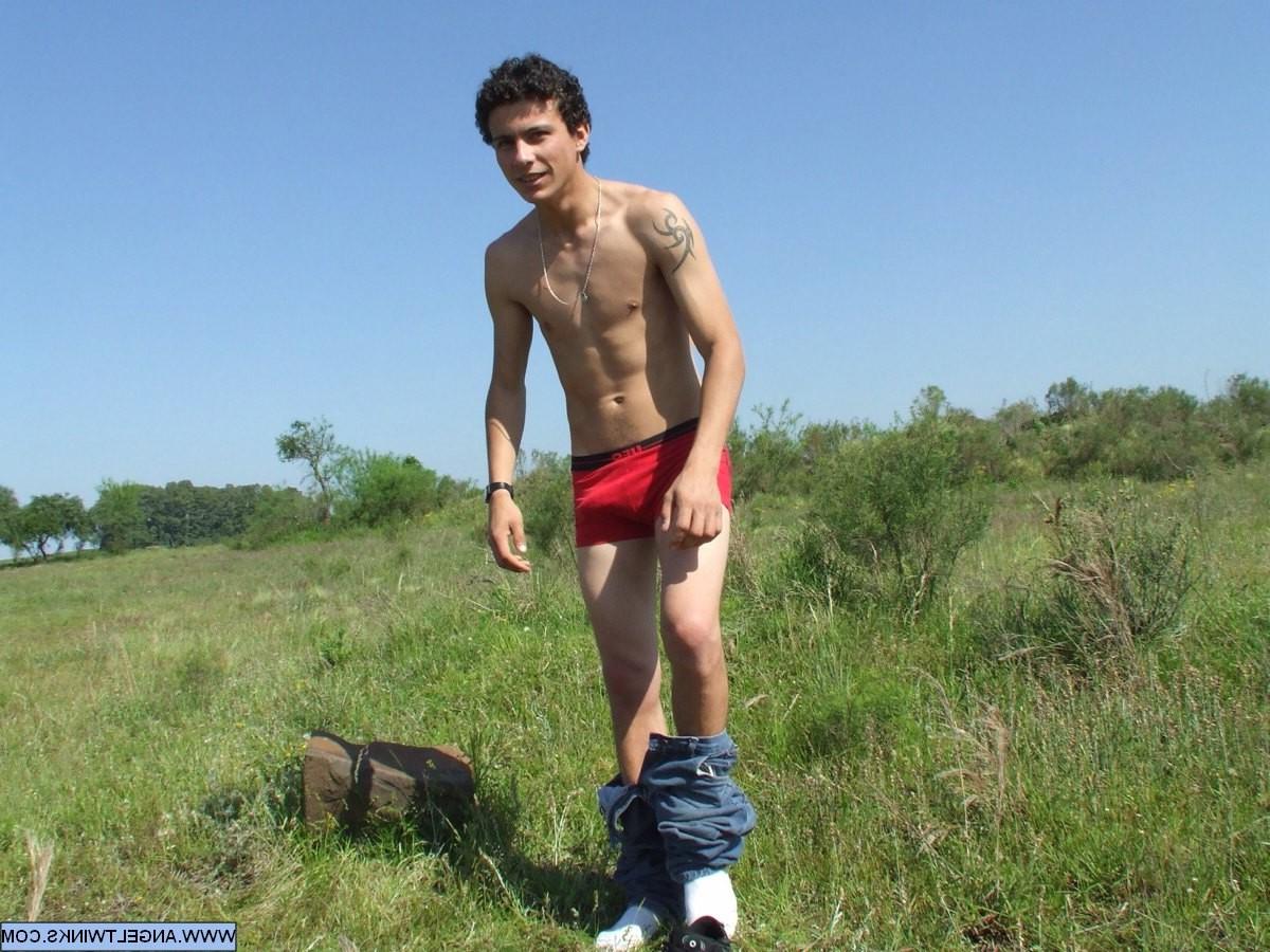 20P Join now for the coolest Russian 18-20 year old boys