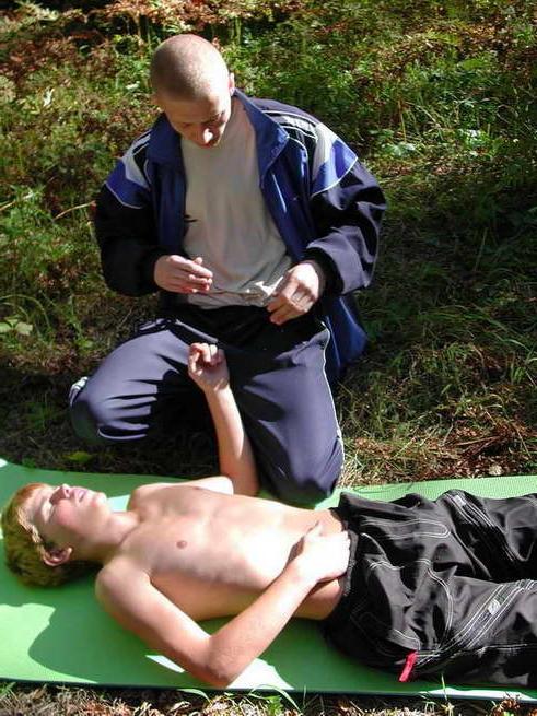 16P Beautiful and very sexy twinks in action on video!