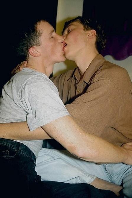 20P Two fresh twinks sucking and rimming and fucking on black sofa
