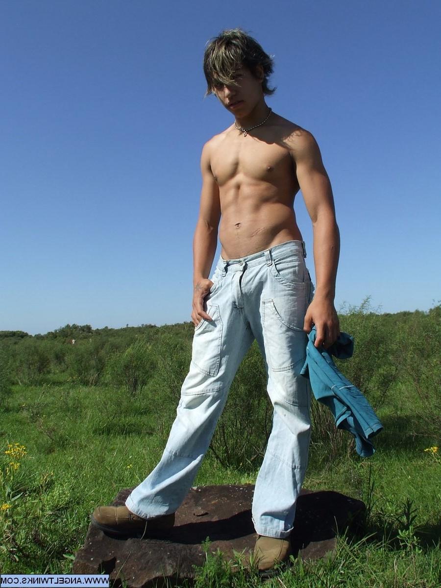 20P Just how big can a twink cock get?
