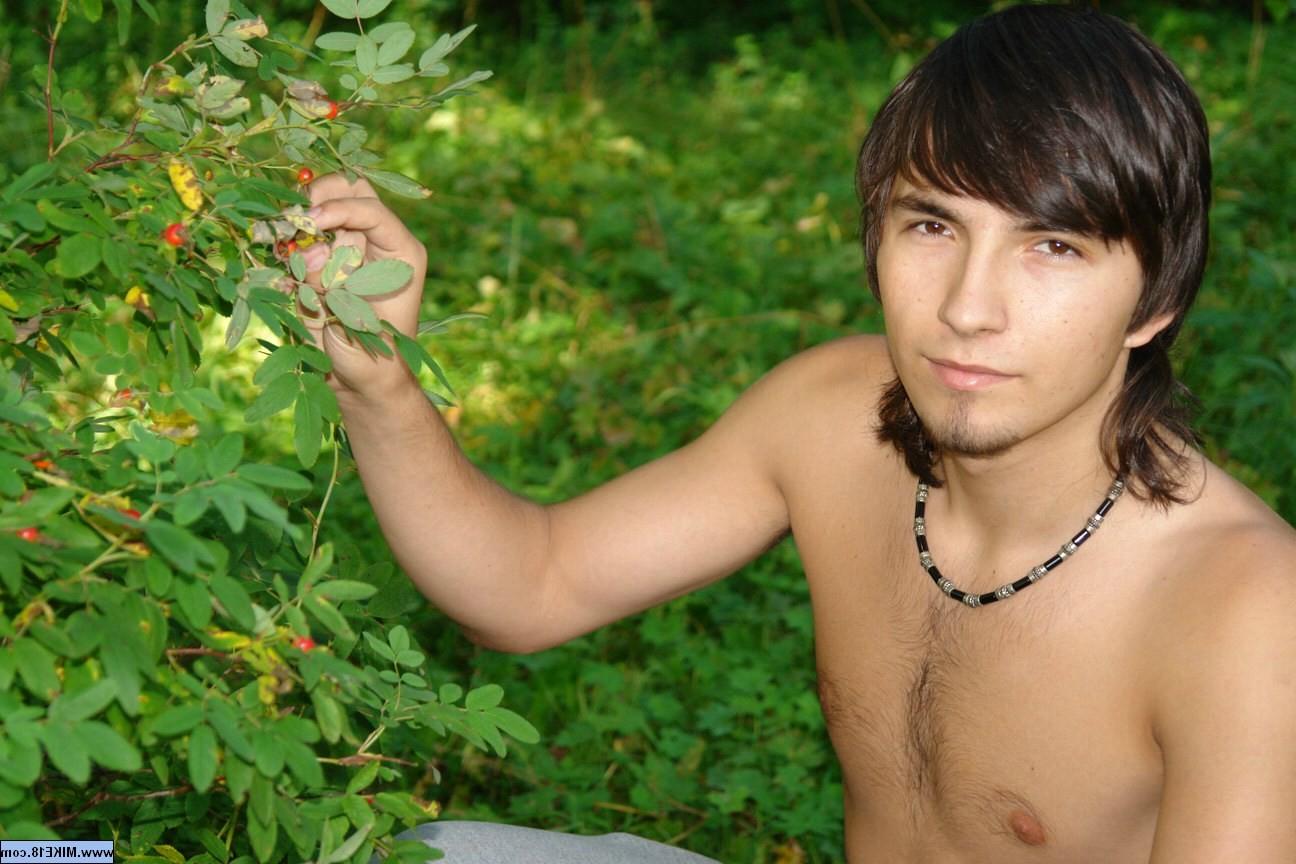 16P Twink Video Porn! Sweet twinks pleasing each other!