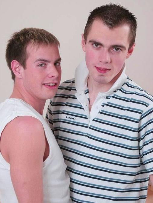 20P Two fresh college dudes enjoy sucking n fucking n cumming on bed