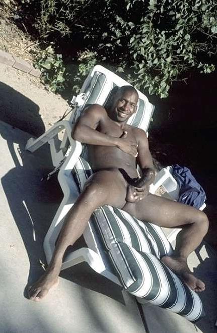 20P A black muscle gardener stripping and showing and jerking off