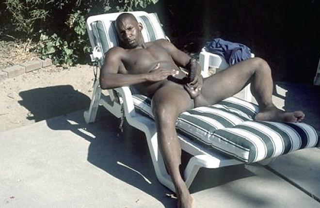 20P A black muscle gardener stripping and showing and jerking off