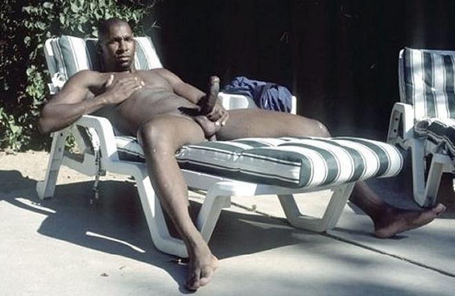 20P A black muscle gardener stripping and showing and jerking off