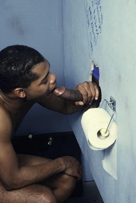 20P Two fresh black dudes enjoy glory hole mutual sucking passion