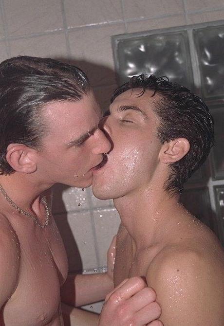 20P Two cute twinks enjoy mutual sucking and fucking and showering