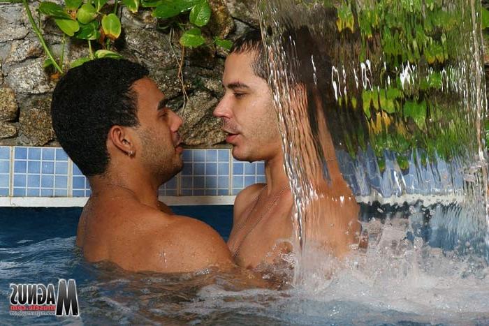 16P Bi racial gay couple Andre Dumont and Poax Hoffin fuck by the po
