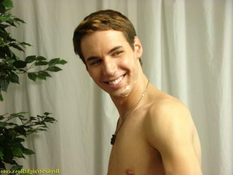 16P Gay college boys blowjob and facial cumshot and swallowing