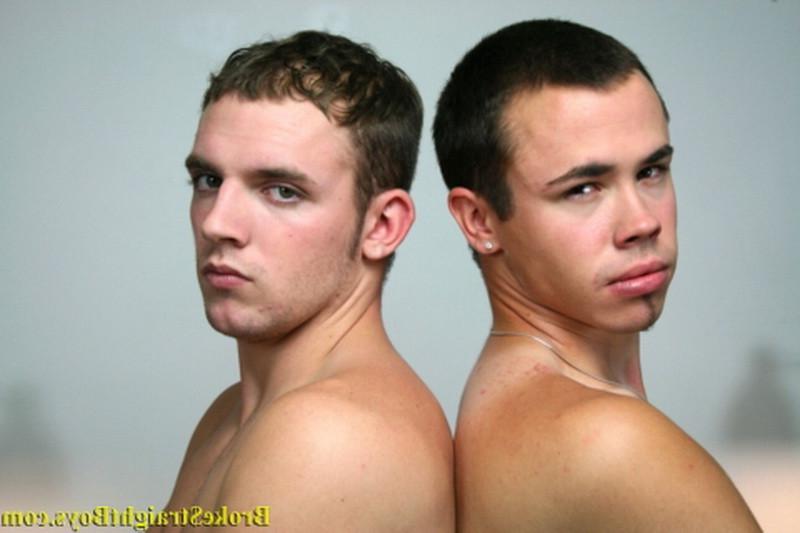 16P Two sexy gay hunks twinks blowjob and reach around action