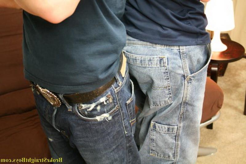 16P Two young cute gay twinks sucking and fucking each other