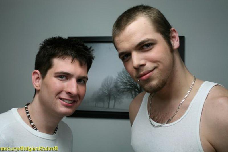 16P Two straight college guys doing some gay fucking for money